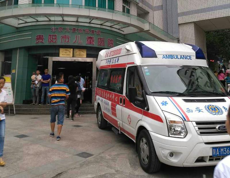 通道救护车转院